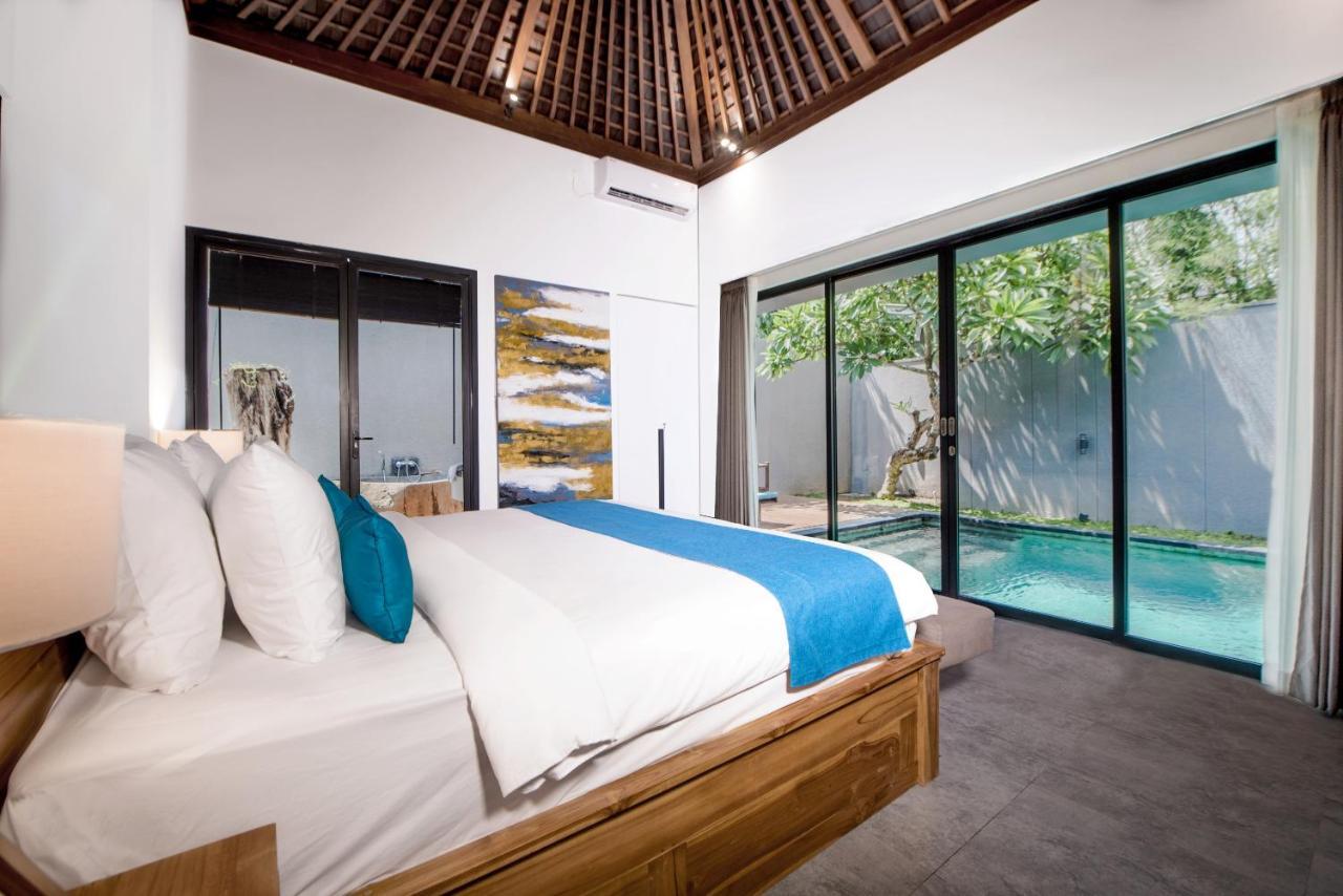 Villa DeDayuh Seminyak Luaran gambar