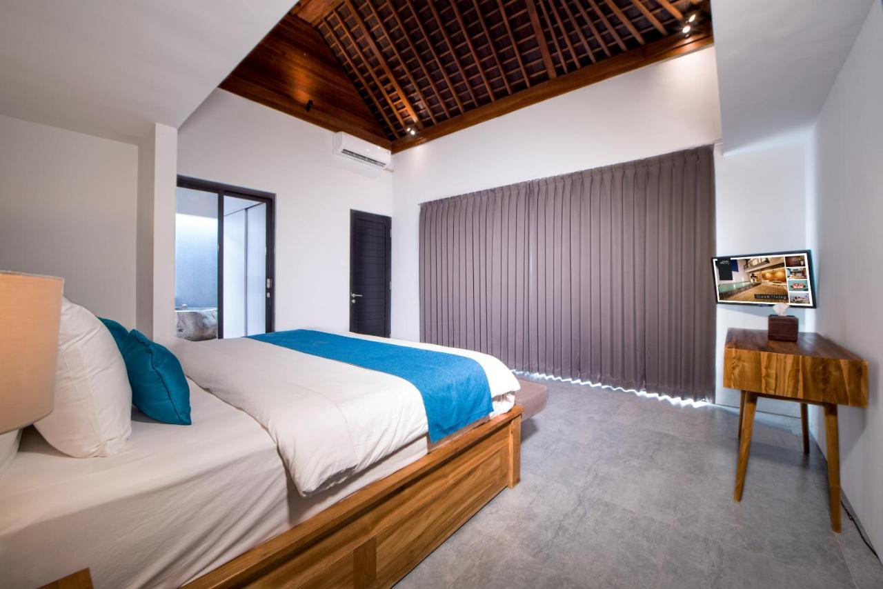 Villa DeDayuh Seminyak Luaran gambar